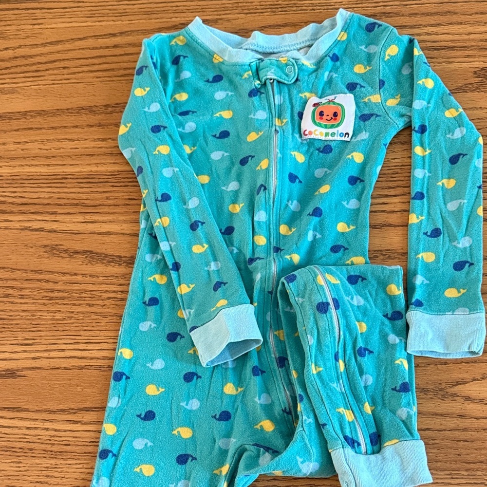 5T Cocomelon Unisex Footless Snuggie Pajamas